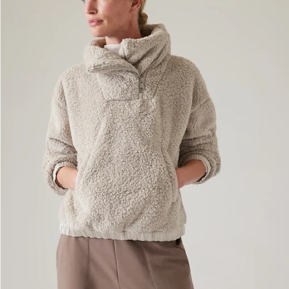 Athleta Cream Tugga Fleece Pullover